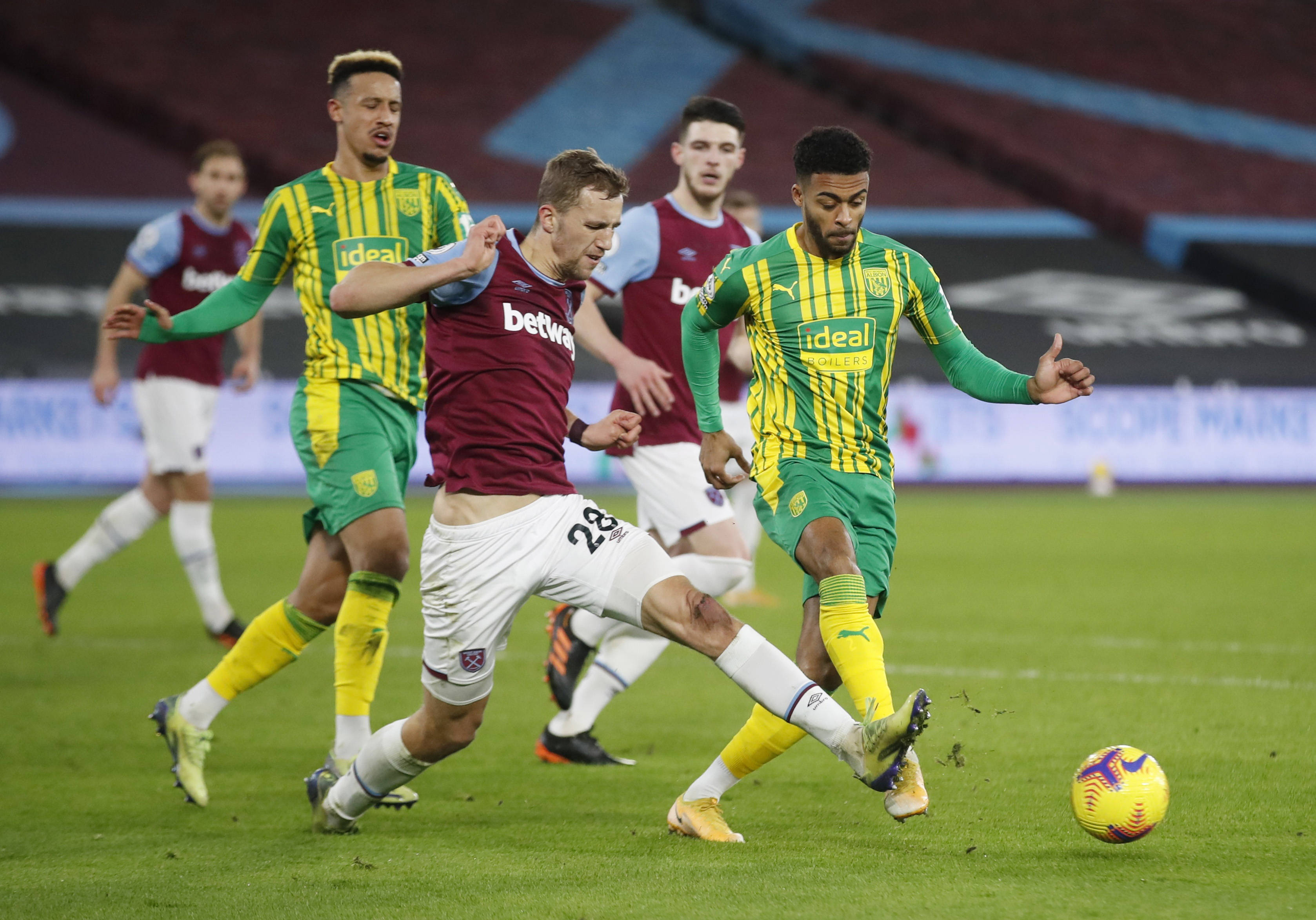 尽管他的状 尽管他的状